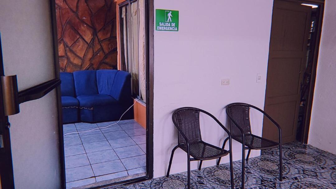 Alpha Arenal Hostel La Fortuna Exteriör bild