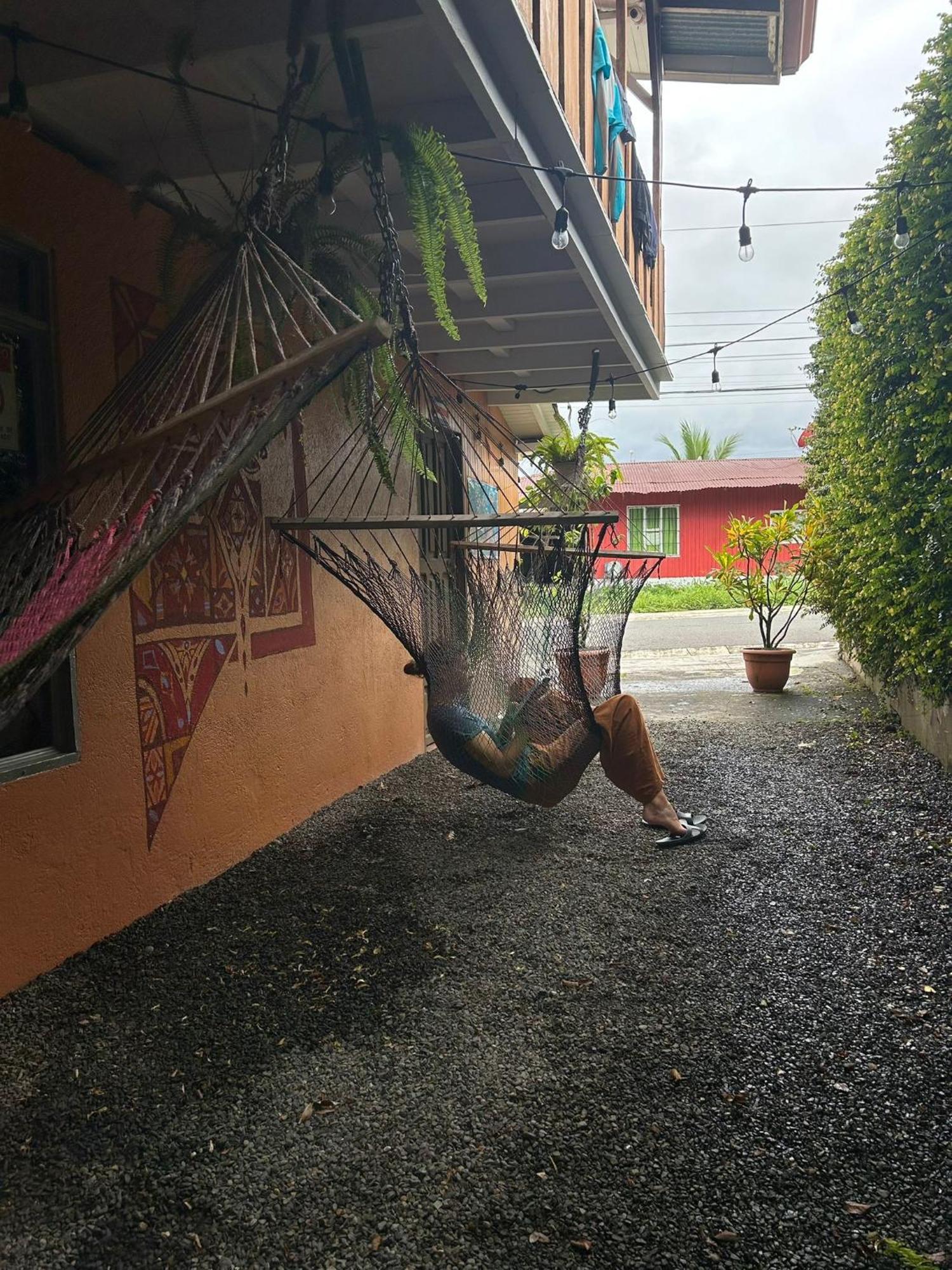 Alpha Arenal Hostel La Fortuna Exteriör bild