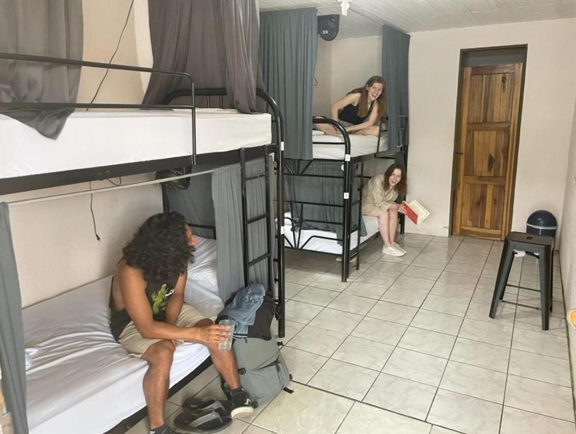 Alpha Arenal Hostel La Fortuna Exteriör bild